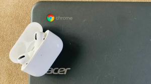 Connect AirPods to Chromebook